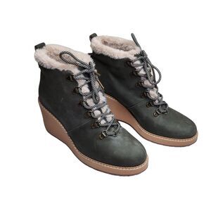 *NWT Tom's Melrose women's green nubuck leather lace up waterproof booties 9.5